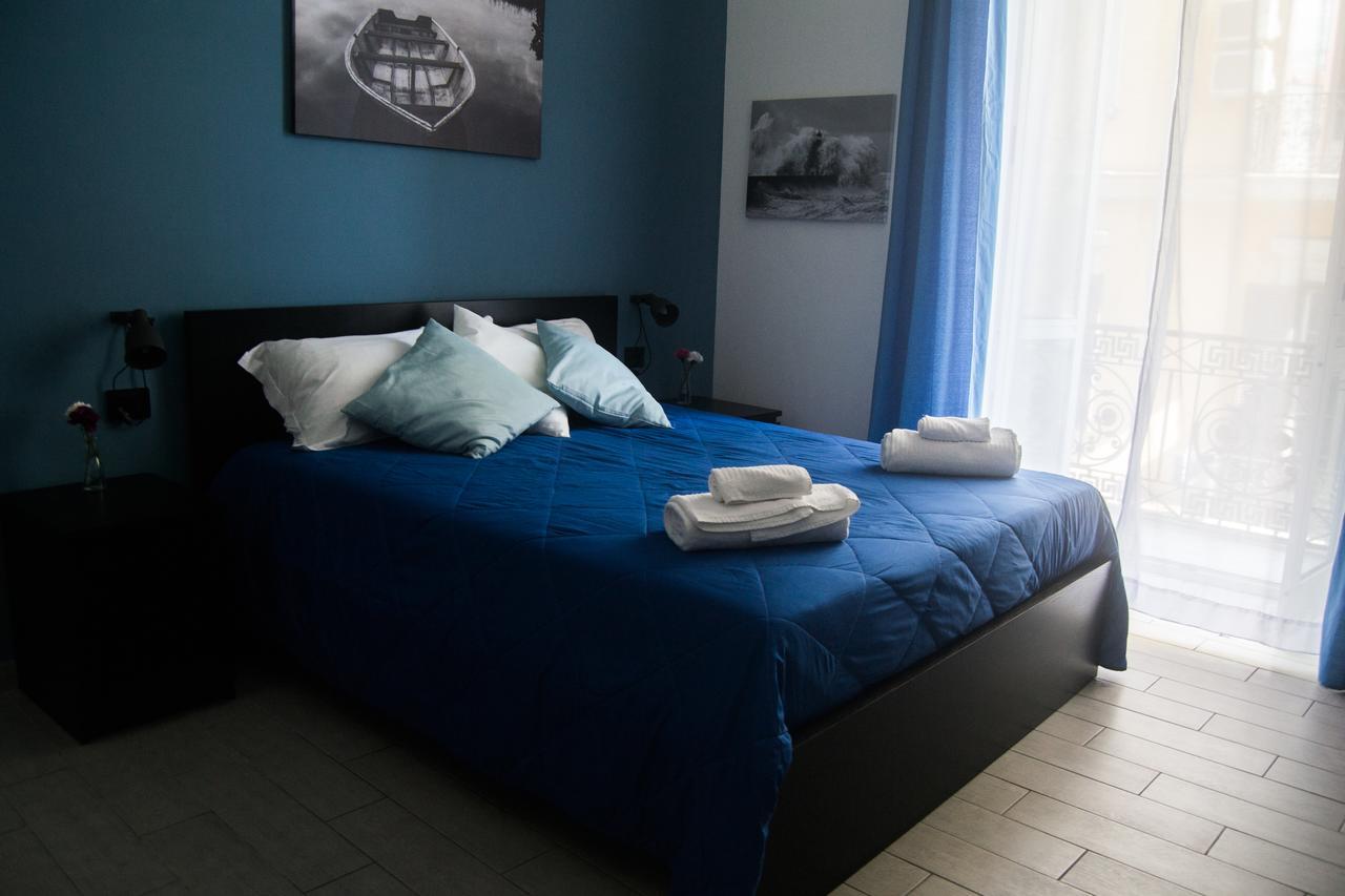 Civico 7 Bed and Breakfast Napels Buitenkant foto